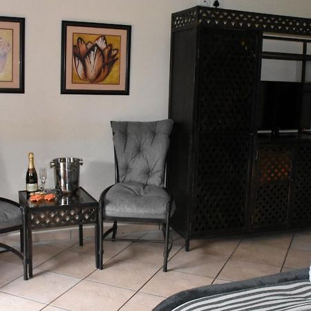 Batter Boys Guest House Pretoria-Noord Exterior foto