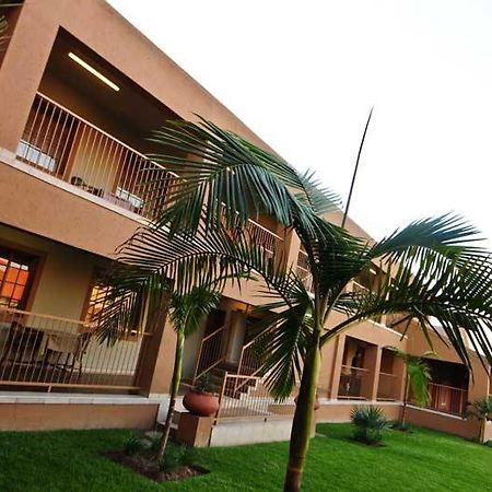 Batter Boys Guest House Pretoria-Noord Exterior foto