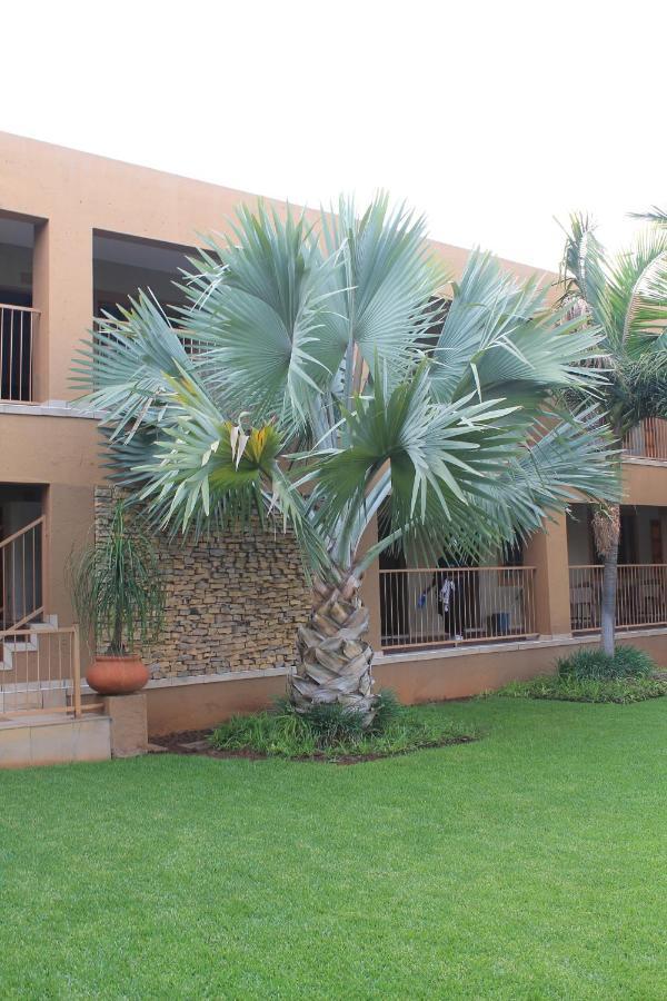 Batter Boys Guest House Pretoria-Noord Exterior foto